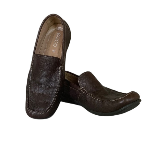 Ecco Classic Brown Leather Slip-On Moccasin Driving Shoe Size 10-10.5 - Picture 1 of 9